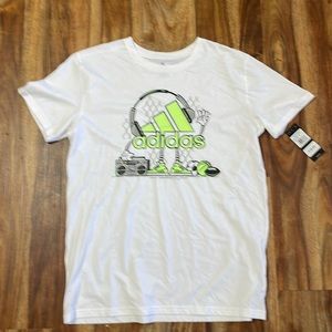 Adidas TShirt   NWT Youth XL